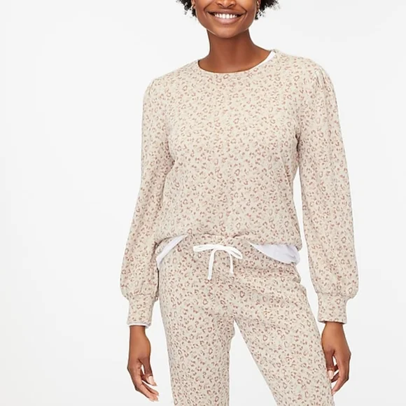 J. Crew Leopard Puff-sleeve Sweatshirt in Cloudspun Fleece | Large - Picture 3 of 6